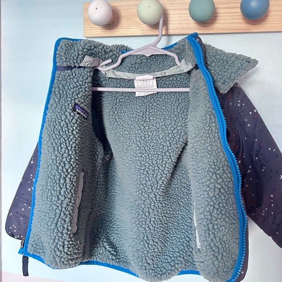 patagonia baby reversible tribbles sherpa hoody jacket - Picture 2 of 8